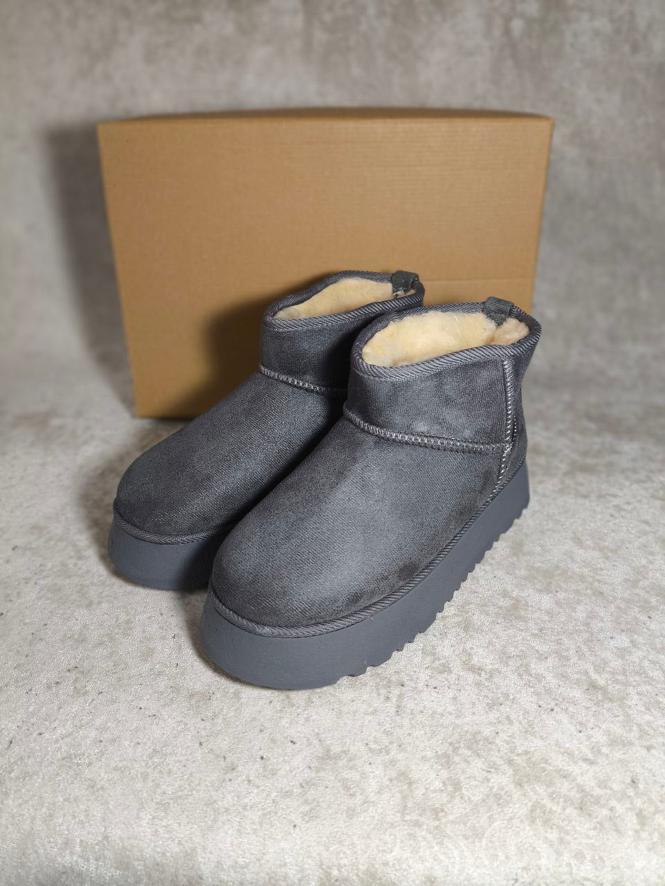 UGG Platform Gri Renk/Çorap Hediyeli