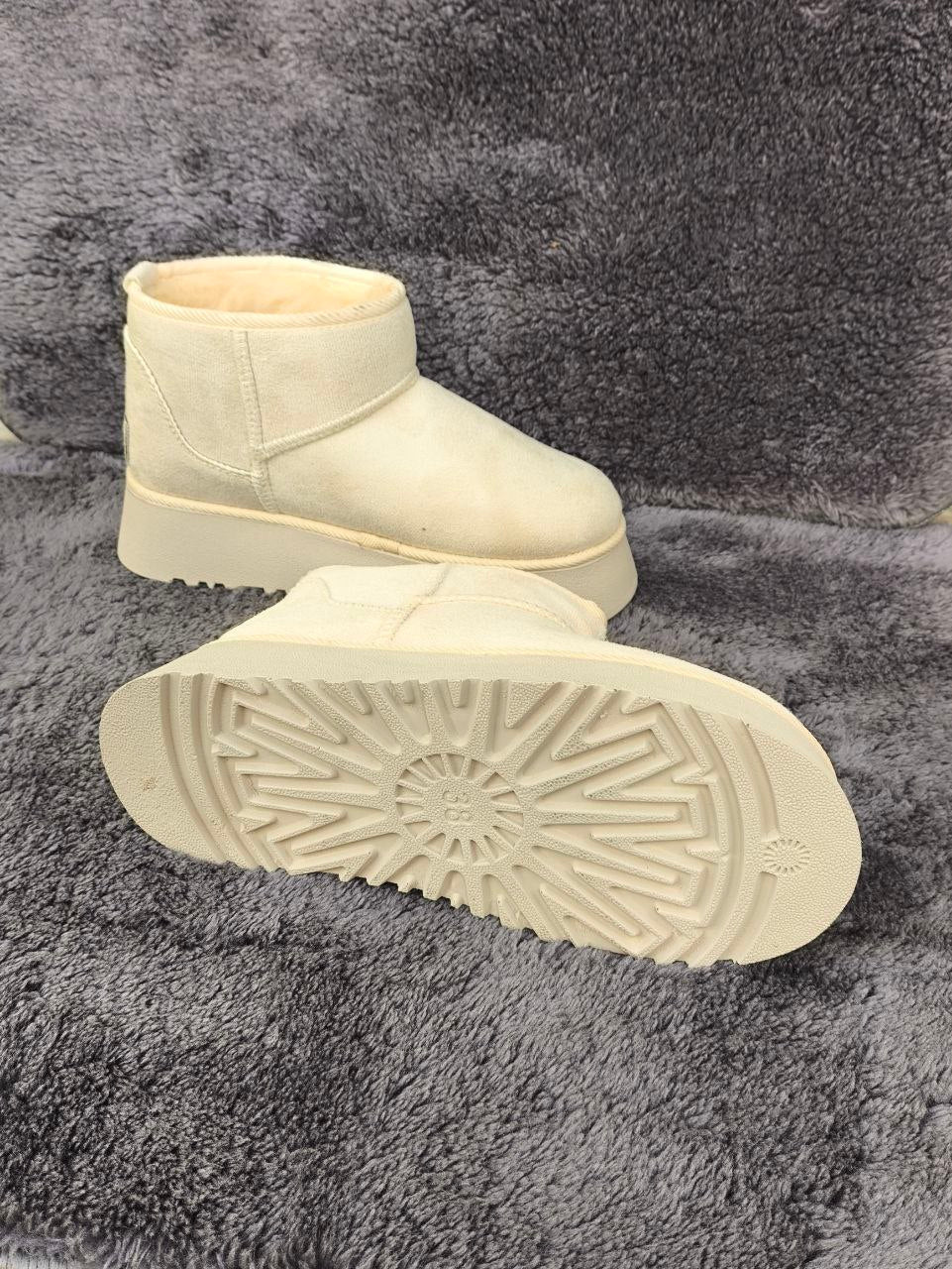 UGG Platform Bej Renk/Çorap Hediyeli