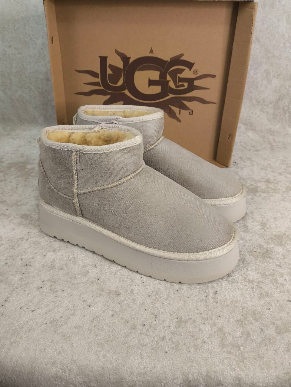 UGG Platform Bej Renk/Çorap Hediyeli